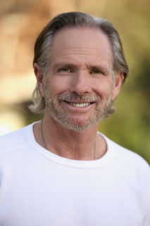 Glen Steele headshot